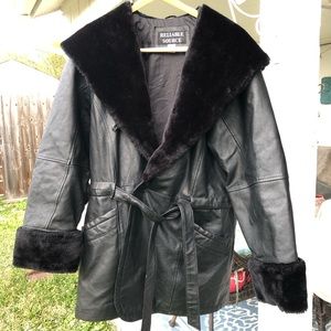 Black leather jacket with fur collar 2XL